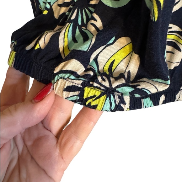 Ann Taylor Navy Floral Print Spring/Summer Top XLARGE      #4 - Picture 5 of 8